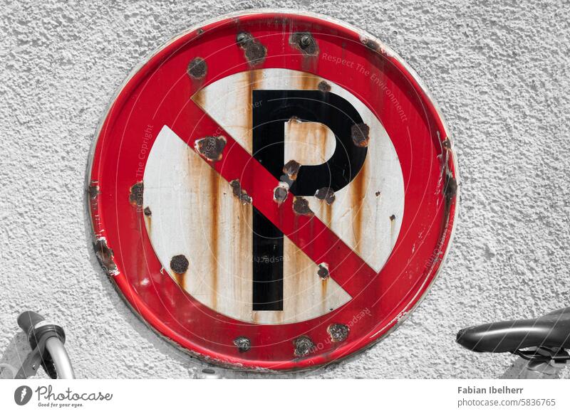 Old traffic sign indicates no parking Clearway No standing Road sign Parking Enamel sign Germany