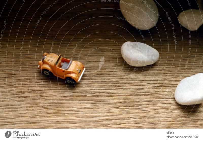 offroad Wood Window board Model car white stones Macro (Extreme close-up)