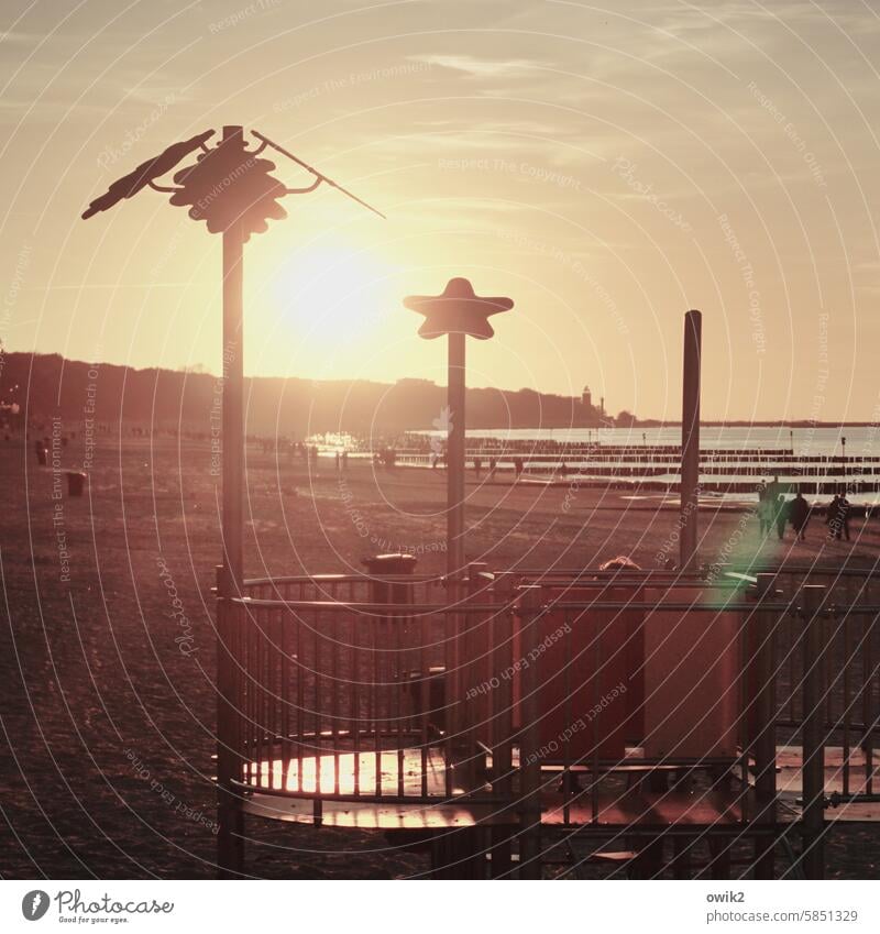 playground Beach coast Baltic Sea Back-light Sun Light Illuminate Horizon Sky Calm Poland Mysterious Warm light Idyll Glistening Peaceful