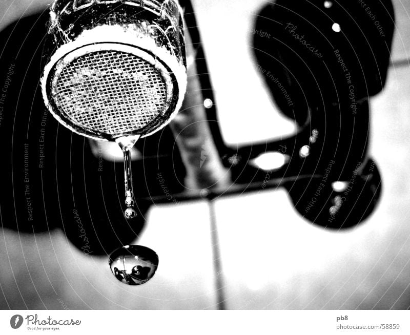 dropdown Tap Lime Dirty Reflection Bathroom Water Black & white photo Drops of water