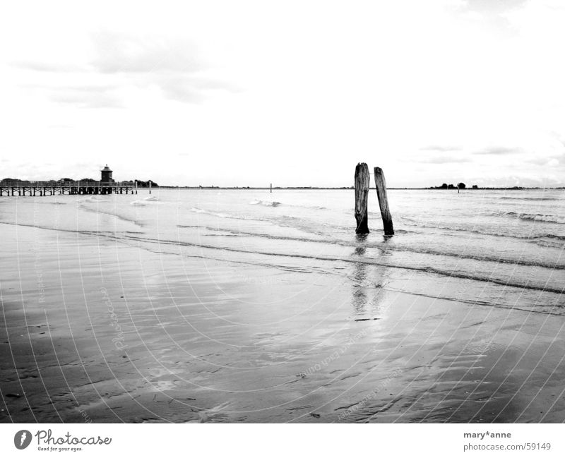 Bella Italia Ocean Lignano Beach Low tide Lighthouse black&white