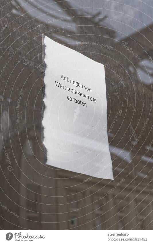 UT Only floating is more beautiful I No advertising please Piece of paper Paper Write Shop window business Vacancy Crisis Retail sector forsake sb./sth.