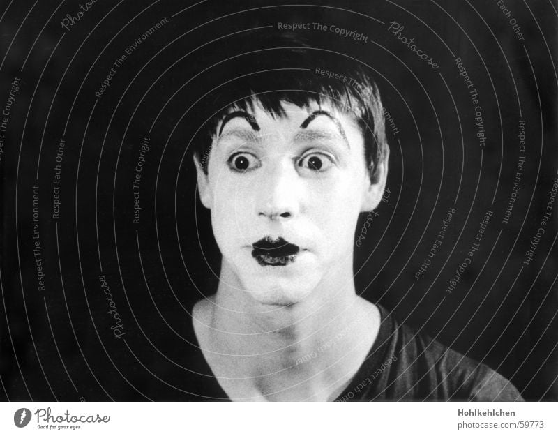 Alexander Popov Man Clown Portrait photograph Studio shot Wearing makeup Surprise Reluctant Pantomimist The thirties Black & white photo Face Neck Funny Old