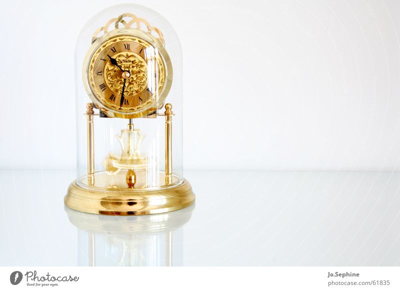 just after half past three Clock Time analogue clock Prompt Precision Accuracy Luxury squiggled Noble magnificent Kitsch Retro Past Future Transience Metal