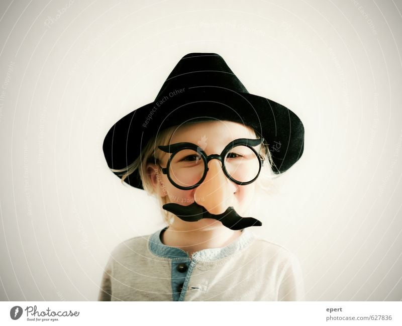 the boss already Leisure and hobbies Carnival Child Boy (child) 1 Human being Jewellery Eyeglasses Hat Moustache Nose Carnival costume Happiness Uniqueness