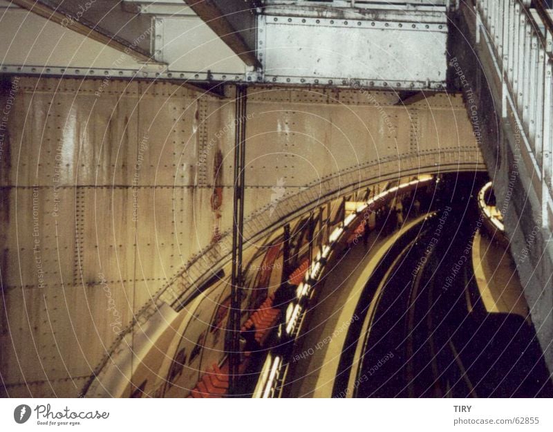 Metro_Paris Underground Steel Platform Narrow riveting Sadness