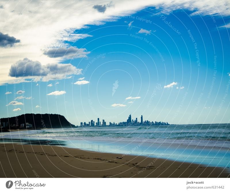 Hopefully, there will be a happy ending Harmonious Clouds Horizon coast Pacific Ocean Pacific beach Queensland Skyline Ease Environment Far-off places Target