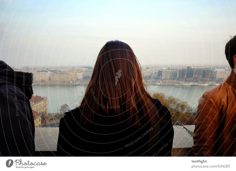 got a good view Human being Masculine Feminine Body Head Hair and hairstyles 1 Environment Autumn Winter Climate Weather River bank Capital city Downtown