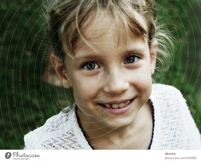 Clare Child Girl Summer Playing Happiness Eyes Happy