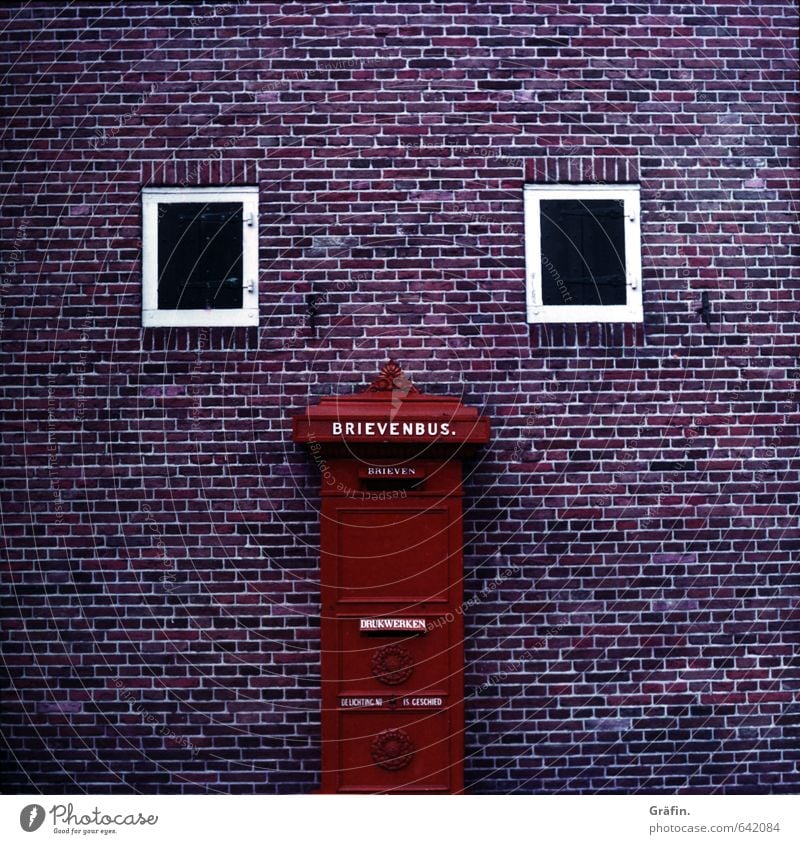 I SEE FACES Manmade structures Building Facade Window Mailbox Stone Retro Town Red Accuracy Planning Surrealism Symmetry Brick facade Wall (building)