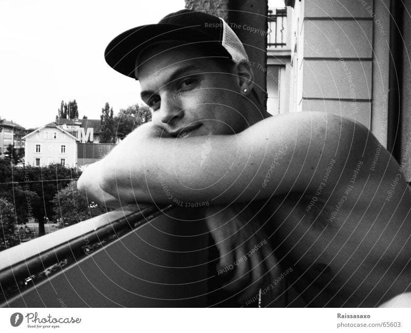 toute l'amour... Man Balcony Baseball cap House (Residential Structure) Musculature Hat Black & white photo Laughter