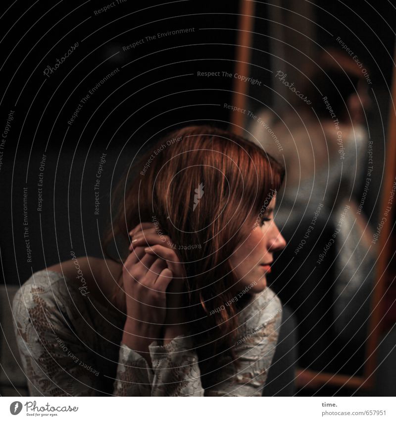 STUDIO TOUR | woman with folded hands in profile in front of a mirror Human being Feminine 1 Red-haired Long-haired Mirror Think Looking Sit pretty Contentment