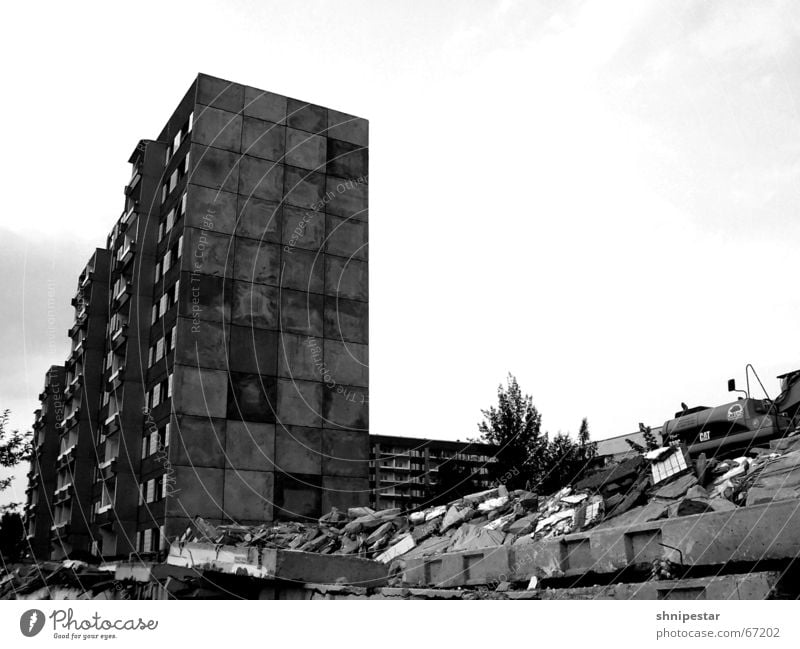 There's a draught from behind! Prefab construction Dismantling Ghetto Leipzig Grünau Pedestrian precinct Ruin Summer Creepy Gloomy East 2006 eleven-storey