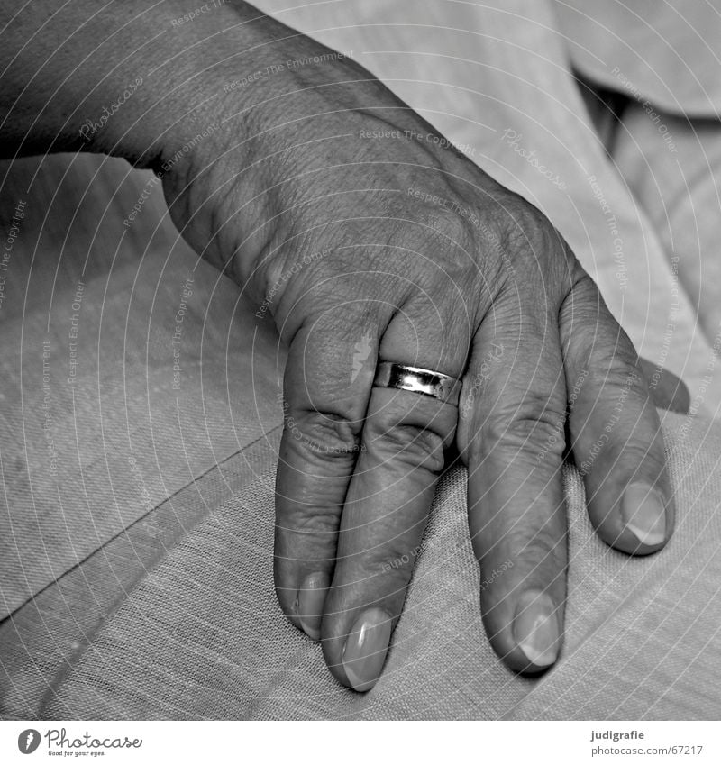 Resting Hand Fingers Fingernail Woman Senior citizen Wedding band Married Calm Earmarked Black & white photo Female senior 60+ Circle Character