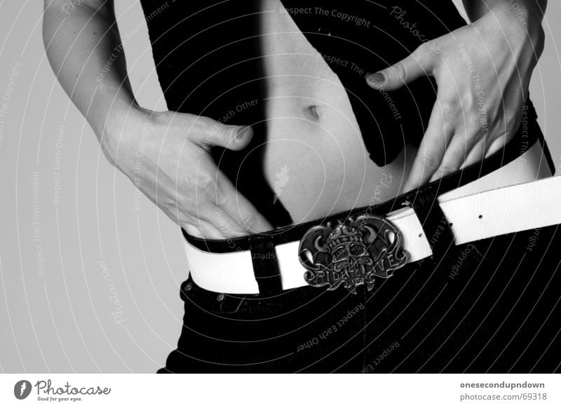 ride to live Belt Belt buckle Hand Lady Madame Rock'n'Roll Pants Navel Fingernail Nail polish Red Strait Stomach woman hump white belt Varnish belly bellybutton