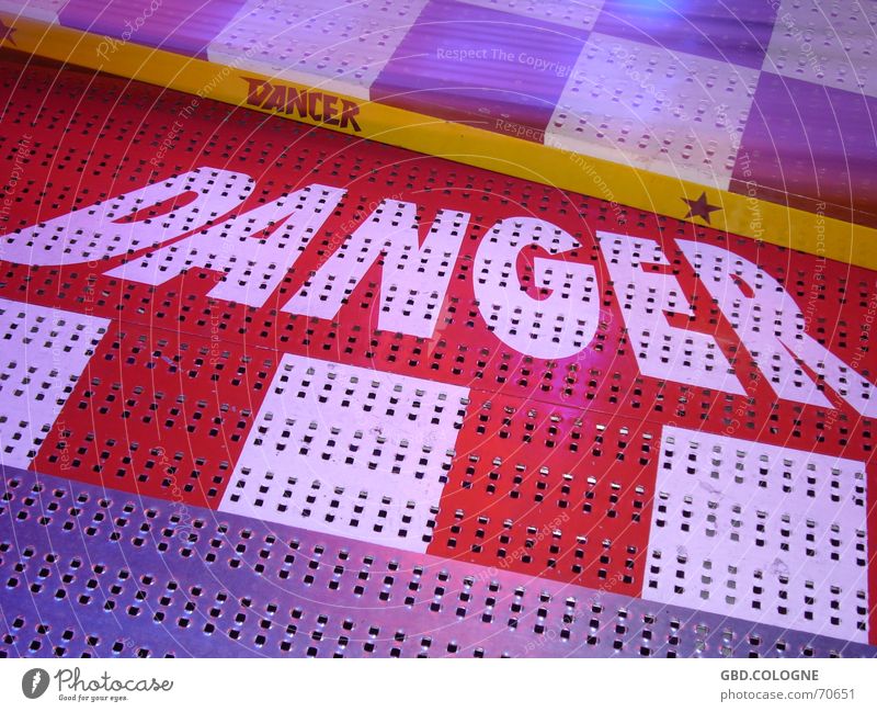 DANGER! Fairs & Carnivals Carousel Gäuboden folk festival Straubing Dangerous Multicoloured Breakdance danger Threat Floor covering metal floor