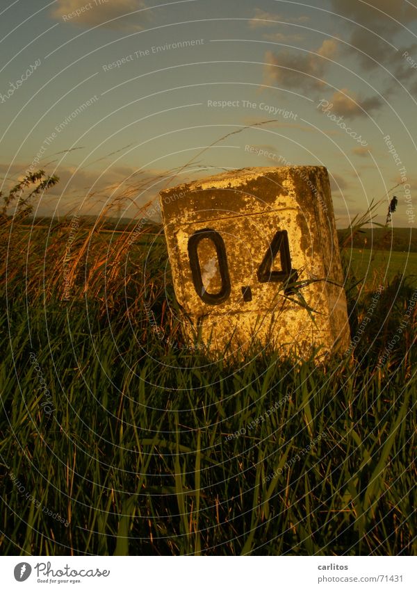 don't let yourself down Milestone Roadside Warped landmark Lanes & trails Street Signs and labeling grass verge Old Crazy Tilt