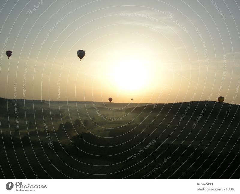 Balloon flight in the morning 4 Driving Sunrise Fog Ground fog Fog bank Light Back-light Stairs Landscape Sky Floor covering Hot Air Balloon