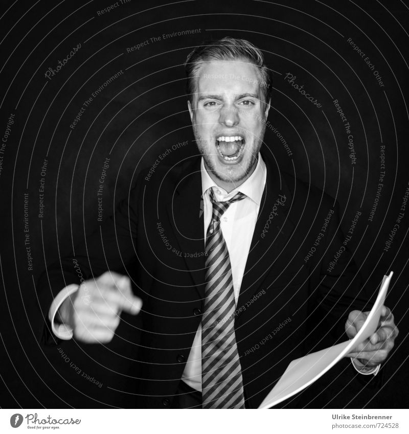 Waste paper 1 Human being Masculine Young man Youth (Young adults) Man Adults Life 18 - 30 years To talk Scream Romp Aggression Threat Anger Emotions