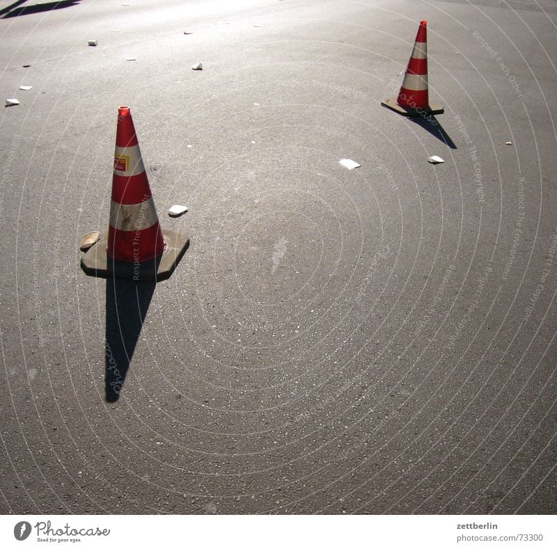 marathon Asphalt Barrier Hat No through road Bans Back-light Marathon Moon landing Slalom Street Traffic cone traffic control Shadow Fire department