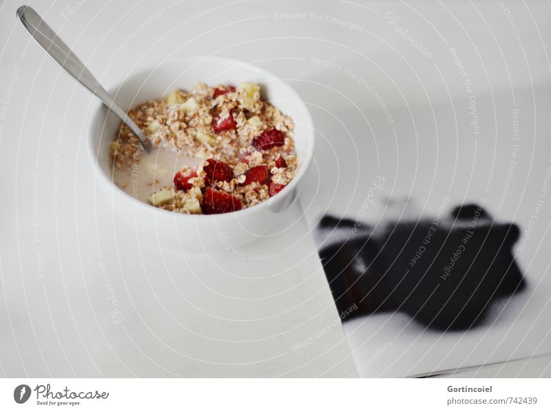 MuesliMagazine Food Fruit Nutrition Breakfast Milk Bowl Spoon Delicious Cereal Oat flakes Strawberry Banana Photo album Colour photo Studio shot