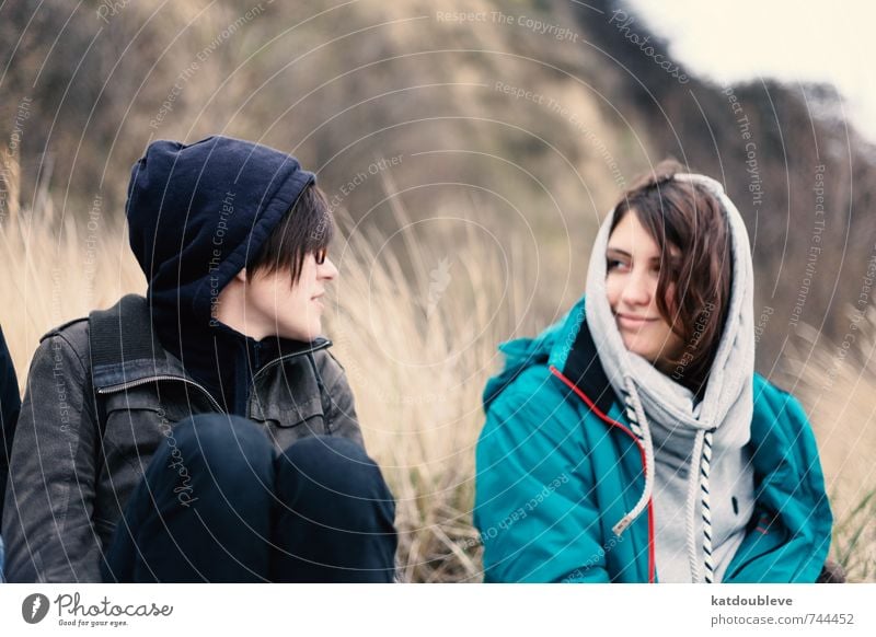 amis Feminine Androgynous Homosexual Relaxation Crouch Communicate Smiling Laughter Love Sit Poverty Together Beautiful Brown Gray Happy Optimism Trust Sympathy