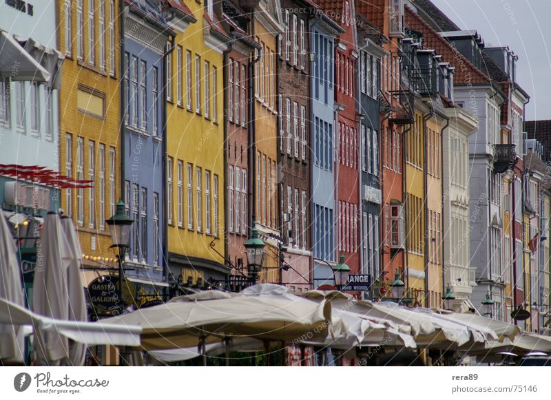 Nyhavn Copenhagen Denmark Building House (Residential Structure) Moody Tradition Exterior shot Old town Colour Architecture