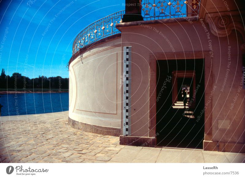 Tunnel Castle Pillnitz Culture Art Leisure and hobbies Elbe Architecture