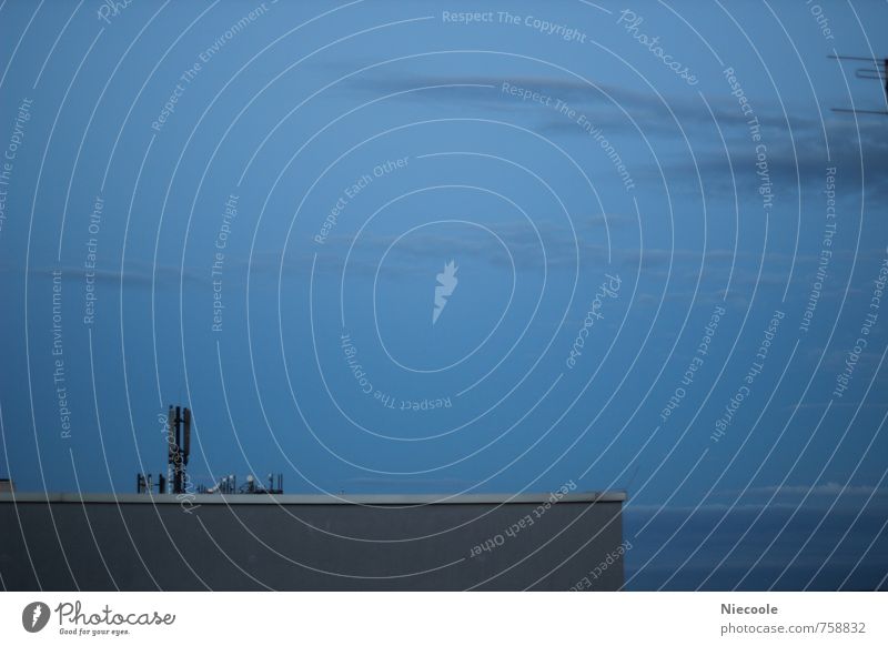 Himmel und Dach Small Town Skyline House (Residential Structure) Factory Building Architecture Wall (barrier) Wall (building) Roof Chimney Antenna