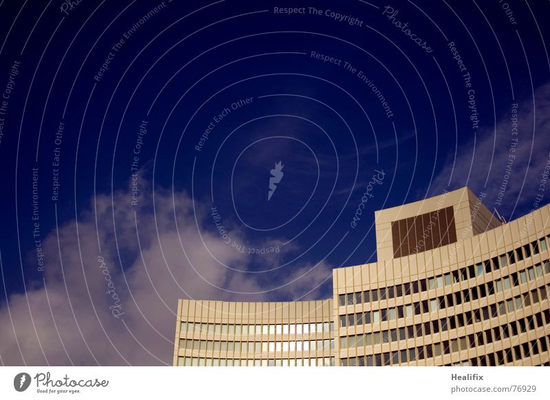 artificial climate House (Residential Structure) High-rise Work and employment Window Curved Story Sky Town Clouds Roof Construction Cloud formation