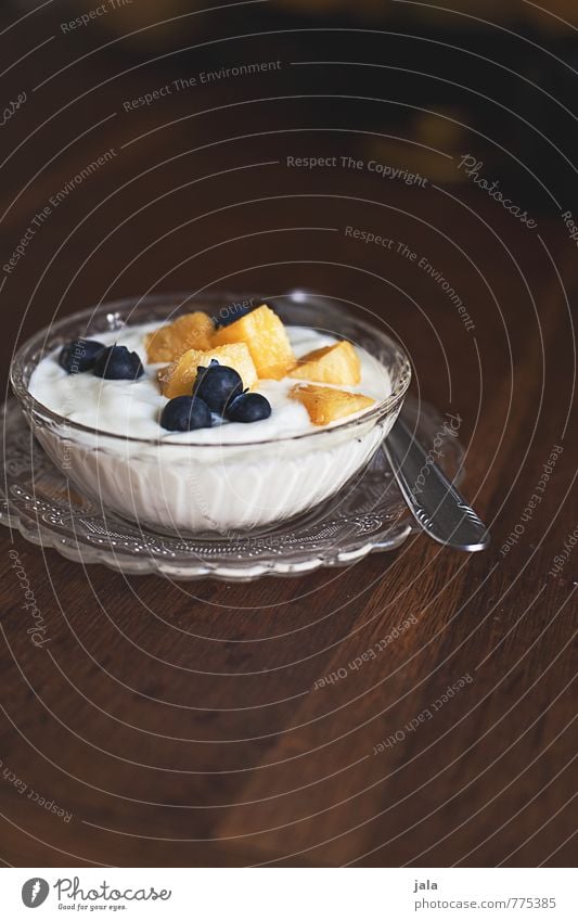 fruit quark Food Yoghurt Dairy Products Fruit Dessert Nutrition Breakfast Organic produce Vegetarian diet Plate Bowl Spoon Fresh Delicious Sweet Appetite