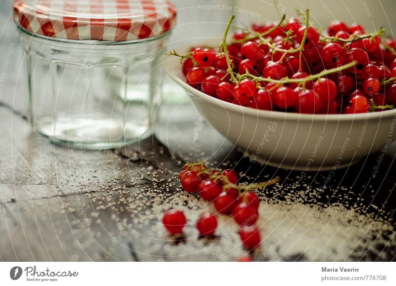 Preparation 2 Food Fruit Nutrition Bowl Fresh Delicious Sweet Red Berries Redcurrant Jam jar Sugar jam sugar Juicy Gelatin Wooden table Colour photo