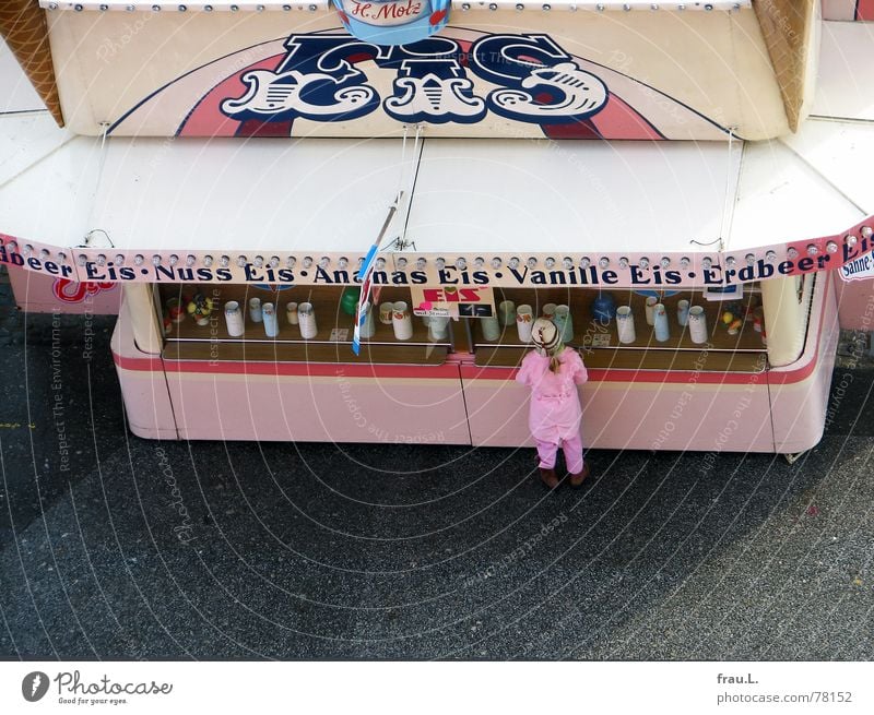 ice cream parlour Shopping Fairs & Carnivals Girl Child cute Delicious Cold Pink Leisure and hobbies Candy Dome Ice Bird's-eye view Ice cream Uniform Canopy