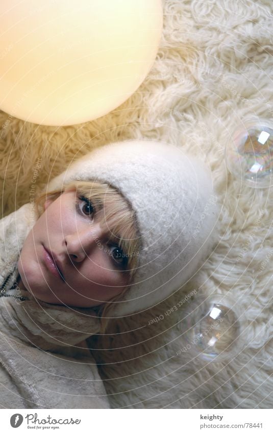 balls Cap White Lamp Carpet Flock carpet Yellow Light Transparent Pelt Beige Feminine Blonde Anna Sphere Head Hair and hairstyles