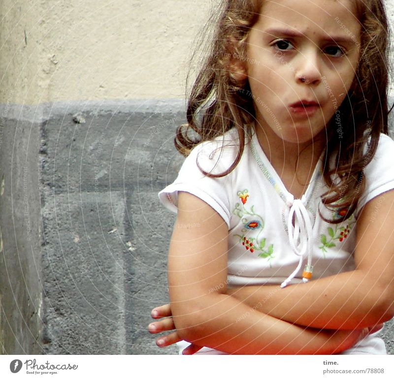 Won't ......................................................... ! Portrait photograph Looking Face Girl Eyes Mouth Arm T-shirt Long-haired Anger Aggravation