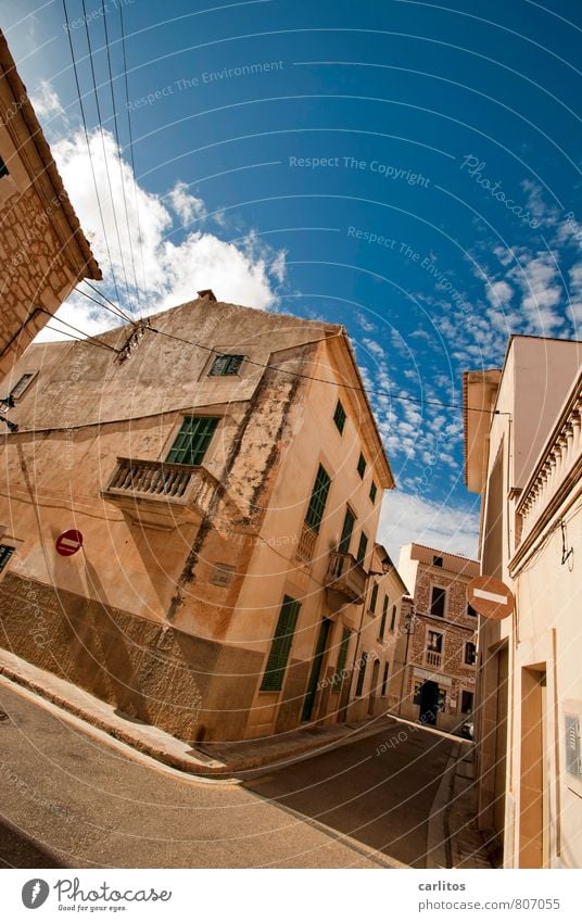 November Blue(s) Sky Clouds Summer Warmth Deserted House (Residential Structure) Wall (barrier) Wall (building) Facade Balcony Street Relaxation Illuminate Old