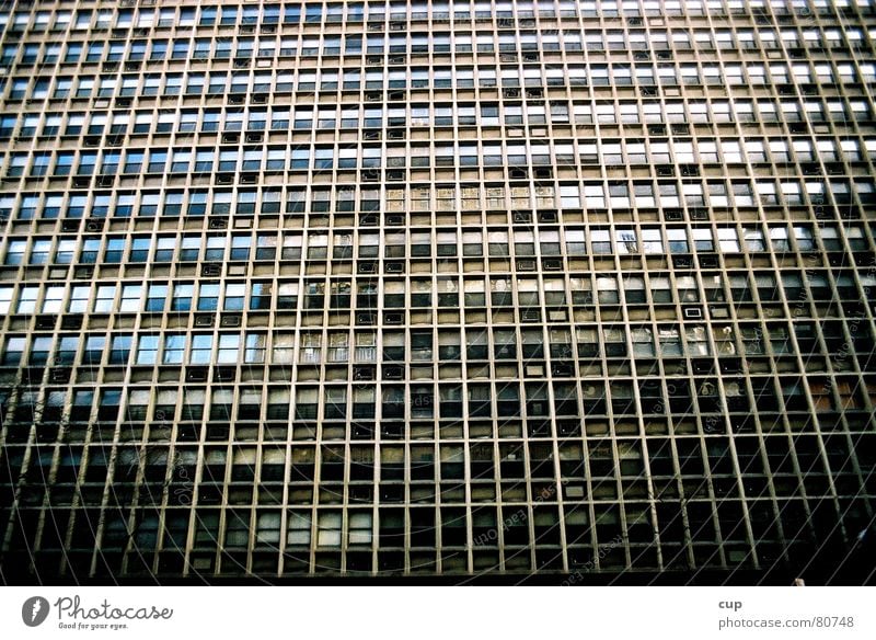 New York Windows High-rise Dirty House (Residential Structure) Vanishing point Frontal New York City Central perspective Window pane Tall Perspective Town Glass