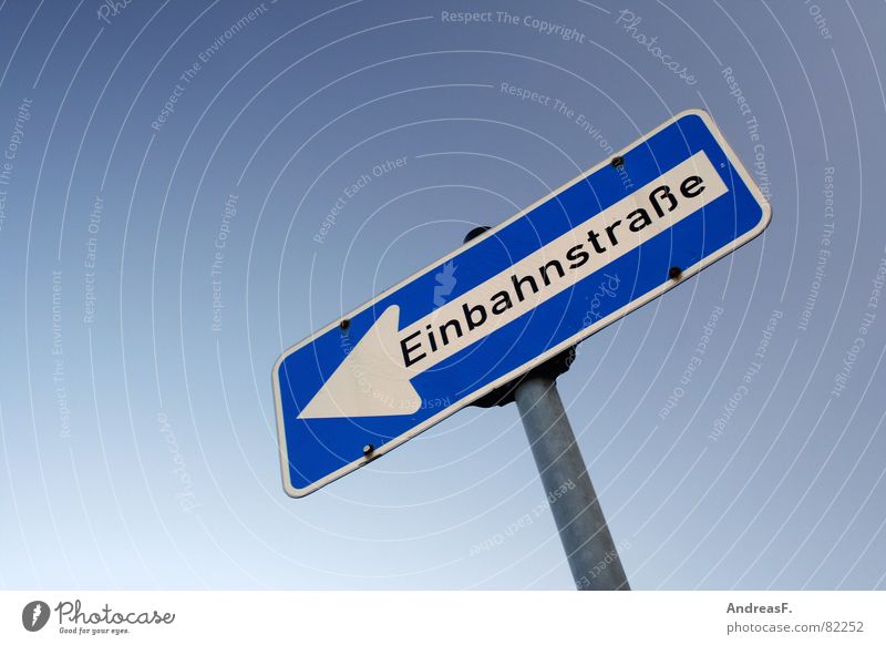 aberration Left Motor vehicle Aberration Direction Road traffic Transport Driving Driver's license Driving school Road sign One-way street Motoring Pedestrian