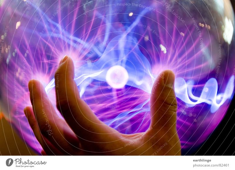 manual tension Hand Landscape format Colour photo Violet Dangerous Lightning Touch Unload Fingers Captured Glass ball Invention Science & Research Power Force