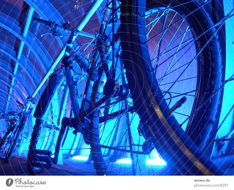 bluebikes Neon light Tunnel Bicycle Round Silhouette Light Night Electrical equipment Technology Blue Iron-pipe Detail Profile Glass Light (Natural Phenomenon)