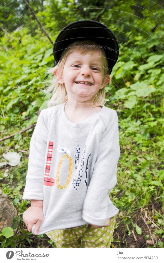 happy Joy Child Human being Feminine Toddler Girl 1 1 - 3 years Sweater Hat Cap Laughter Happy Happiness Joie de vivre (Vitality) Warm-heartedness Infancy