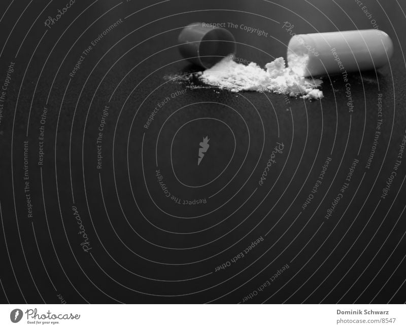 do-gooder Pill Intoxicant Powder Macro (Extreme close-up) Health care Nutrition Black & white photo Detail Search