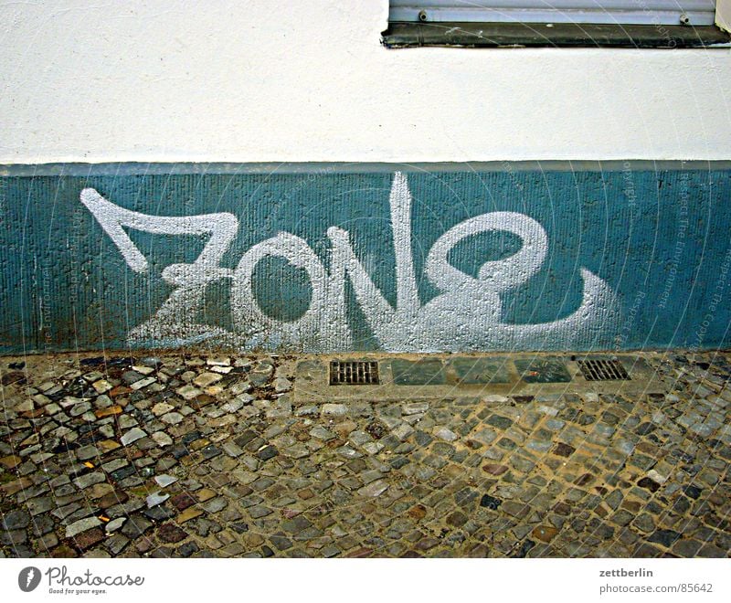 ZONE Zone Tagger Penitentiary Wall (building) Cellar Cellar window House (Residential Structure) GDR Germany Soviet occupied zone Pavement Chastisement Sidewalk