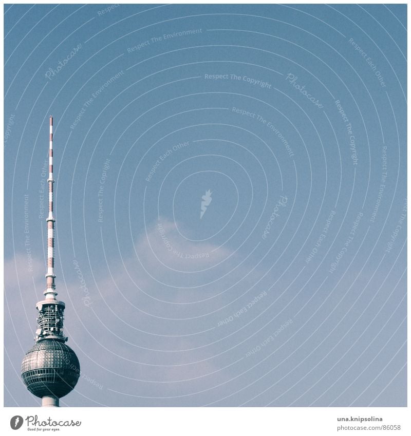 Berlin-Alexanderplatz Sightseeing TV set Art Television Antenna Tourist Attraction Landmark Monument Sphere Cliche Town Transmitting station Reddish white