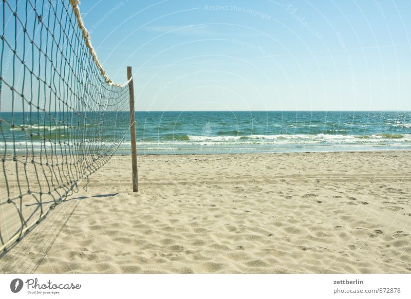 Wet beach Relaxation Vacation & Travel goehren Horizon Coast Mecklenburg-Western Pomerania Ocean Baltic Sea Beach Net Volleyball (sport) Beach ball Playing