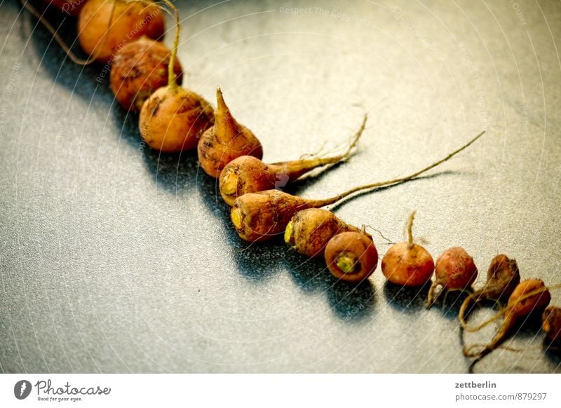 Carrots on light Harvest Nutrition Fruit Vegetable Root vegetable Row Table Vitamin Small Diagonal Beaded Organic produce Organic farming Slow food