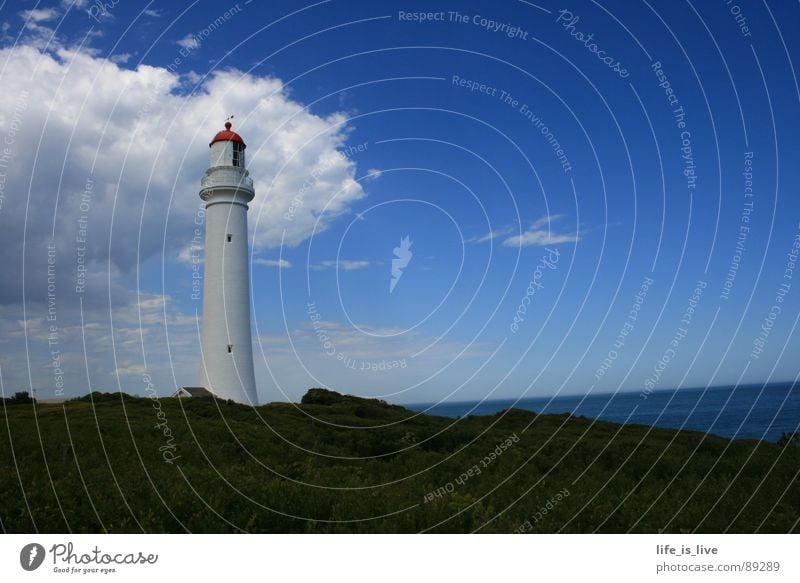 tower_de_light Lighthouse Australia Sky Landmark Monument house_of_light solitary guard Blue sky Rescue in distress Split Point Lighthouse