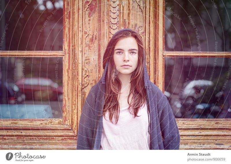 portrait of a young woman in front of an old wooden gate Lifestyle Beautiful Human being Feminine Woman Adults Youth (Young adults) 1 13 - 18 years Child Window