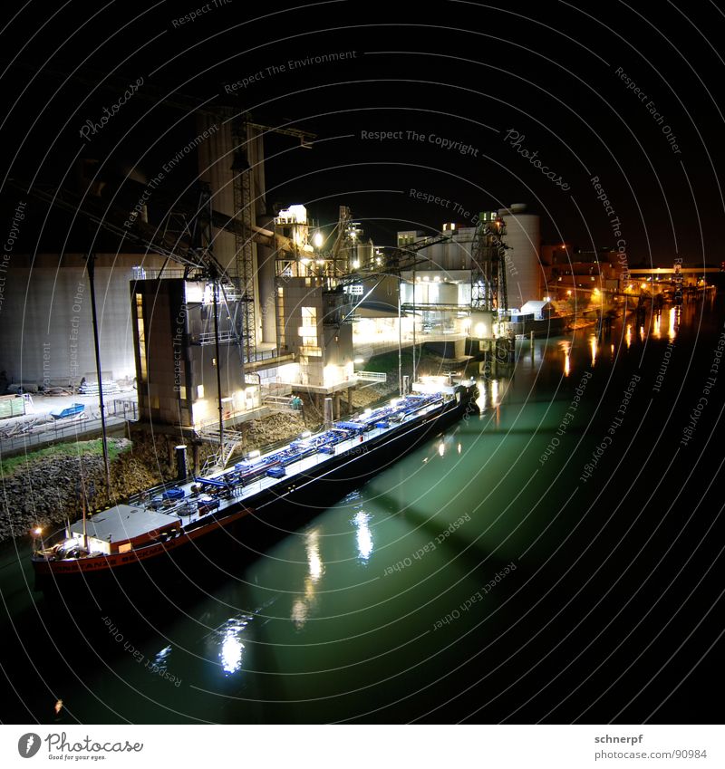 industrial night Watercraft Calm Closing time Night Light Green Steel Consign Dock Dark Illumination Moody Far-off places Goods Crane Reflection Arrival Large