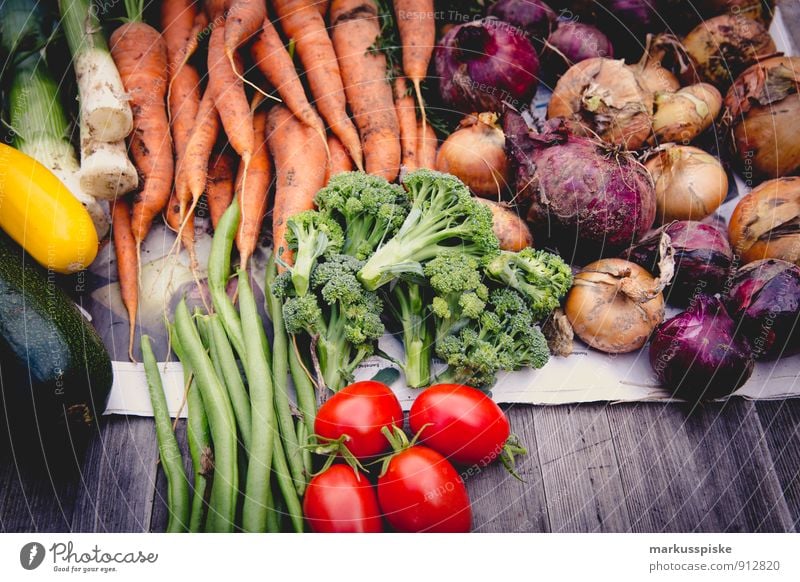 self-sufficiency harvest Food Vegetable Tomato Beans Onion Carrot Broccoli Zucchini Leek vegetable Harvest Extend self-catering Urban gardening Free